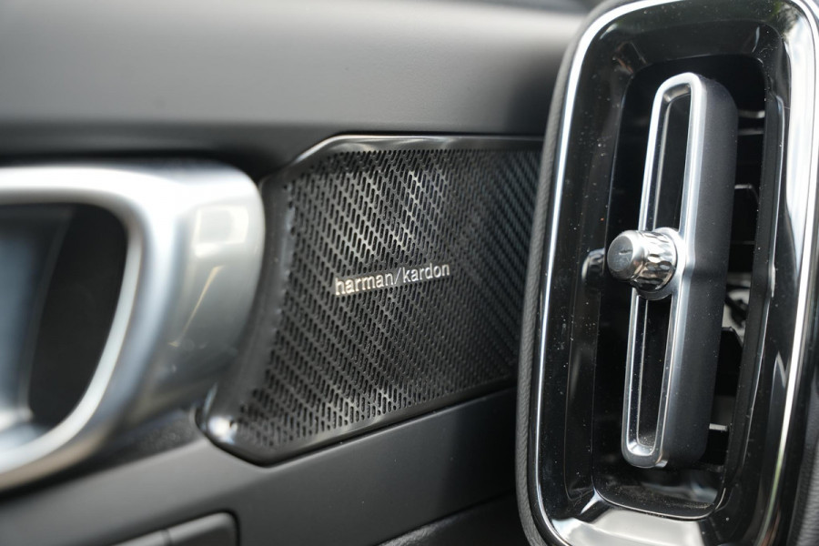 Volvo XC40 1.5 T4 Plug-in hybrid Ultimate Bright Panoramadak Leer Harman/Kardon