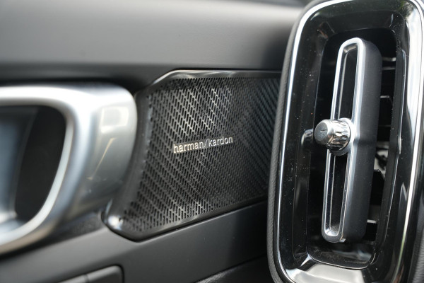 Volvo XC40 1.5 T4 Plug-in hybrid Ultimate Bright Panoramadak Leer Harman/Kardon