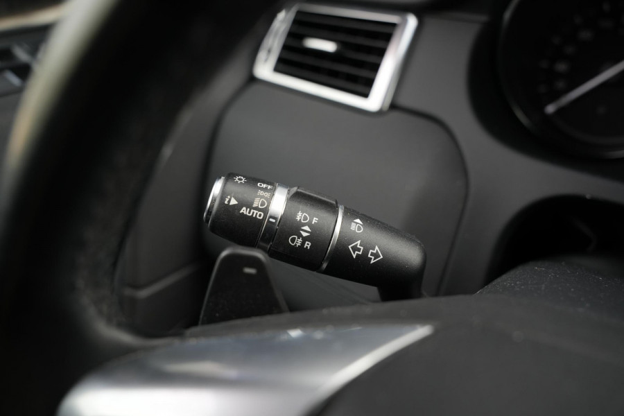 Land Rover Discovery Sport 2.0 Si4 SE