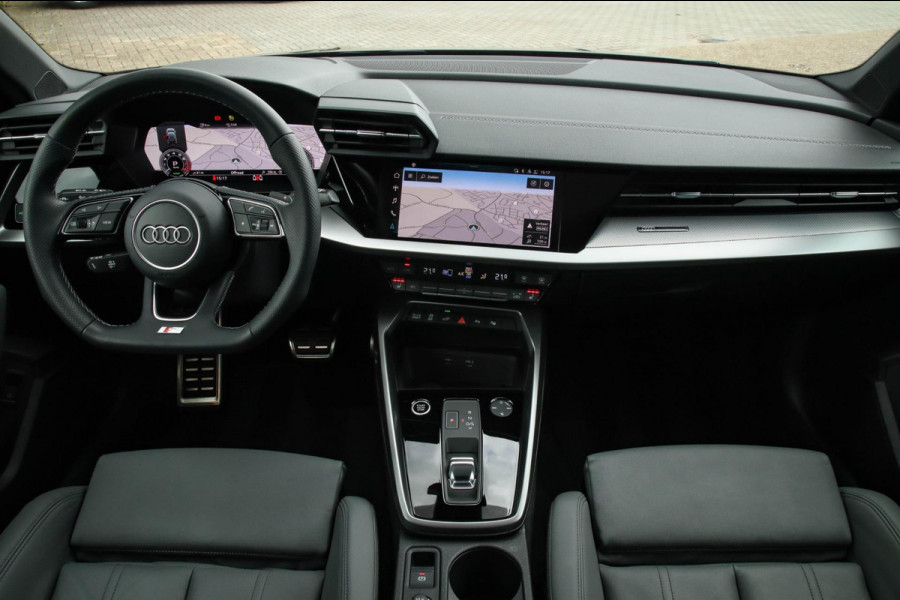 Audi A3 Sportback 40 TFSI e PHEV S Edition S-line 204pk S-Tronic! 1e|DLR|Kuipstoelen|Virtual Cockpit|Panoramadak|LED Matrix|Black