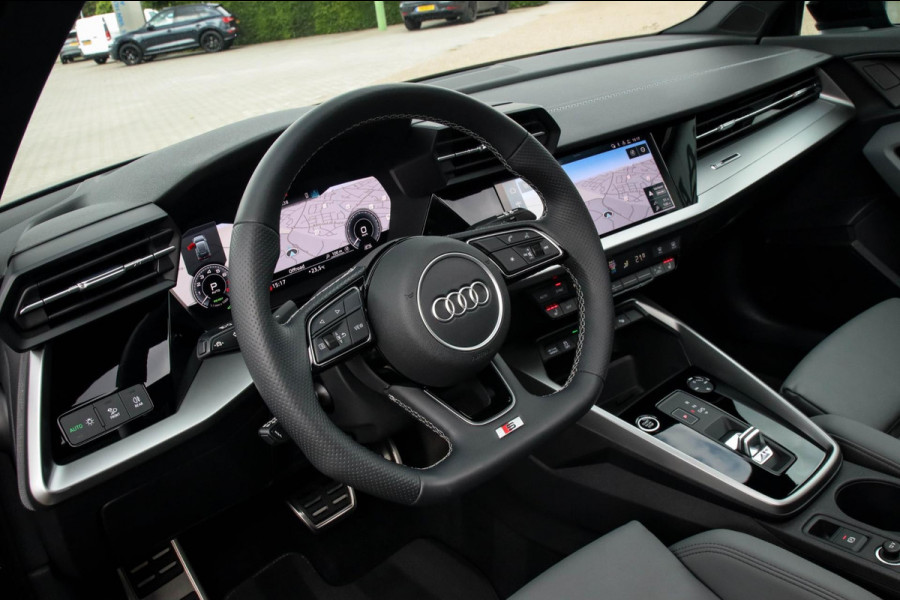 Audi A3 Sportback 40 TFSI e PHEV S Edition S-line 204pk S-Tronic! 1e|DLR|Kuipstoelen|Virtual Cockpit|Panoramadak|LED Matrix|Black