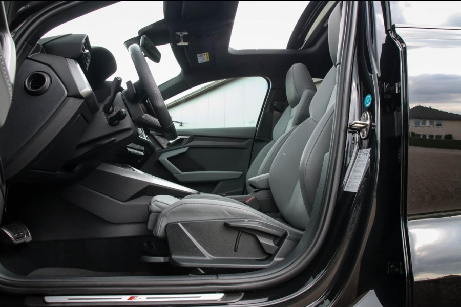Audi A3 Sportback 40 TFSI e PHEV S Edition S-line 204pk S-Tronic! 1e|DLR|Kuipstoelen|Virtual Cockpit|Panoramadak|LED Matrix|Black