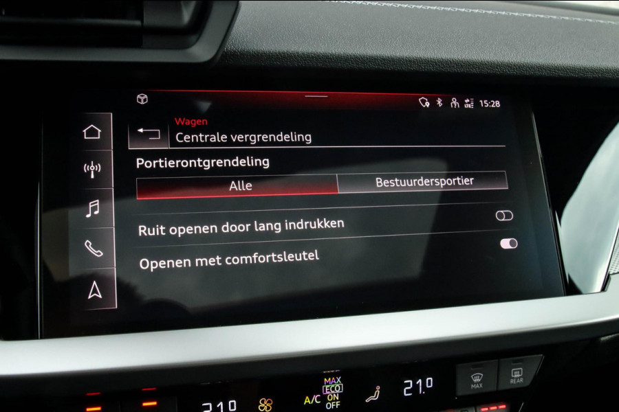 Audi A3 Sportback 40 TFSI e PHEV S Edition S-line 204pk S-Tronic! 1e|DLR|Kuipstoelen|Virtual Cockpit|Panoramadak|LED Matrix|Black
