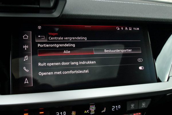 Audi A3 Sportback 40 TFSI e PHEV S Edition S-line 204pk S-Tronic! 1e|DLR|Kuipstoelen|Virtual Cockpit|Panoramadak|LED Matrix|Black