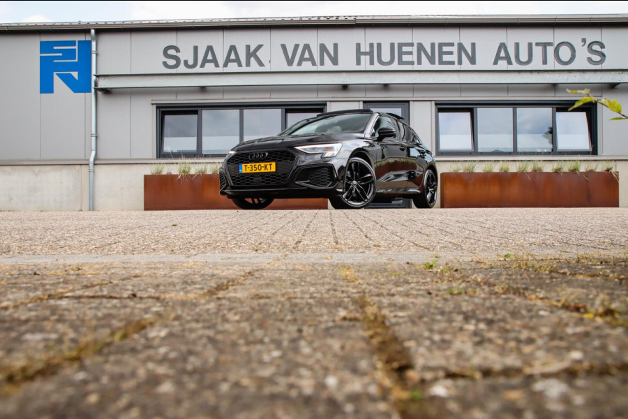 Audi A3 Sportback 40 TFSI e PHEV S Edition S-line 204pk S-Tronic! 1e|DLR|Kuipstoelen|Virtual Cockpit|Panoramadak|LED Matrix|Black