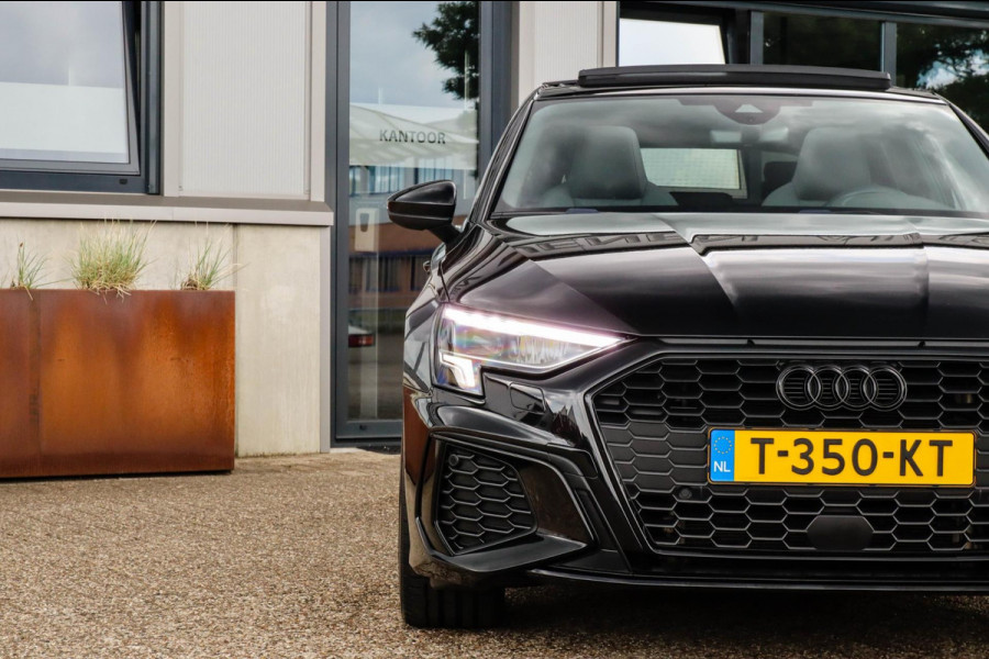 Audi A3 Sportback 40 TFSI e PHEV S Edition S-line 204pk S-Tronic! 1e|DLR|Kuipstoelen|Virtual Cockpit|Panoramadak|LED Matrix|Black