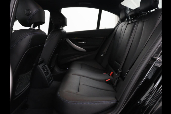 BMW 3 Serie 318i Edition M Sport Shadow Executive | Leder | Stoelverwarming | Cruise control | Navigatie | Park assist | Climate control
