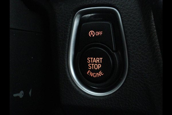 BMW 3 Serie 318i Edition M Sport Shadow Executive | Leder | Stoelverwarming | Cruise control | Navigatie | Park assist | Climate control