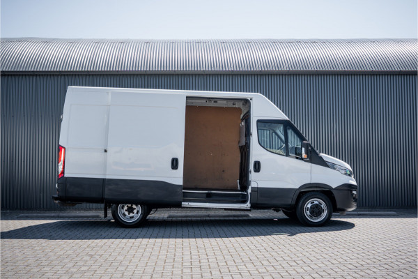Iveco Daily 35C14 | L2H2 | Automaat | Trekhaak 3.5T | Elektr. Airco | Camera | Cruise