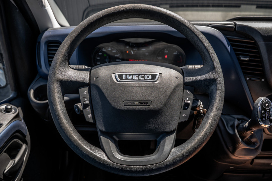Iveco Daily 35C14 | L2H2 | Automaat | Trekhaak 3.5T | Elektr. Airco | Camera | Cruise