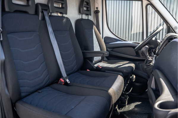 Iveco Daily 35C14 | L2H2 | Automaat | Trekhaak 3.5T | Elektr. Airco | Camera | Cruise