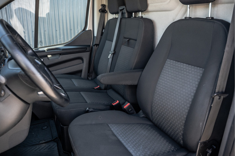 Ford Transit Custom 2.0 EcoBlue L2H1 | 130 PK | 3-Zits | Camera | Cruise | PDC | Airco | Trekhaak | Imperiaal