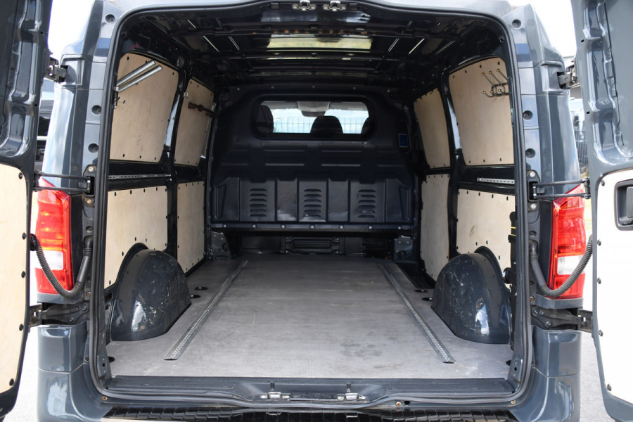 Mercedes-Benz Vito 119 CDI L3 PB Edition Camera, Cruise, Carplay, LED, 190pk, Stoelverwarming, Trekhaak, multimedia, Automaat, Uniek!