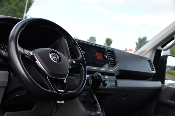 Volkswagen Crafter 35 2.0 TDI L3H2 Highline PB Edition Full Options! Adaptieve Cruise, Camera, Carplay, LED, Stuur verwarming, 177pk, Automaat, Multimedia, Stoelverwarming, Uniek!