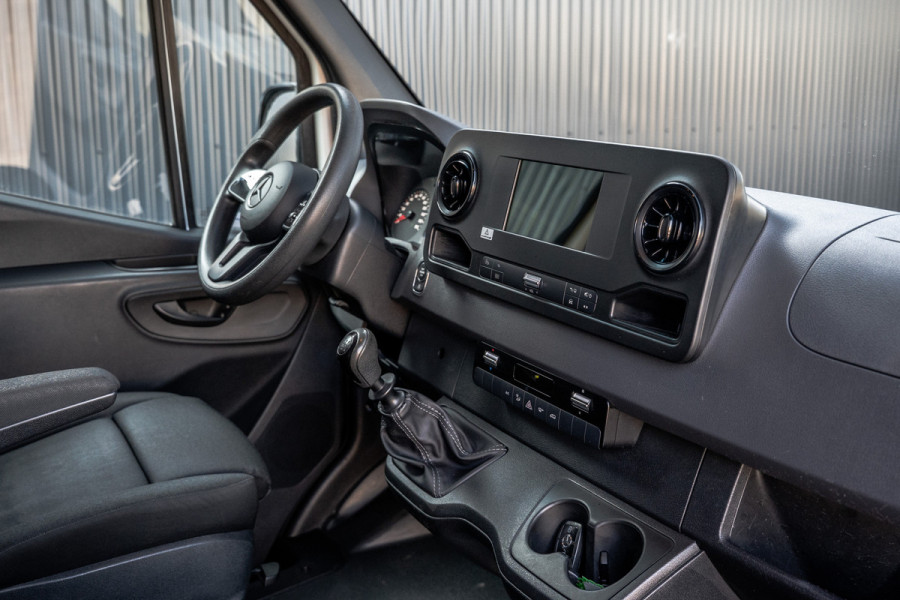 Mercedes-Benz Sprinter 311 CDI RWD L2H2 | | Volledig Ingericht | Mbux | Camera | Climatronic