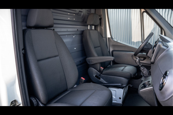 Mercedes-Benz Sprinter 311 CDI RWD L2H2 | | Volledig Ingericht | Mbux | Camera | Climatronic