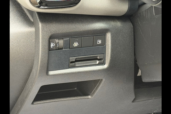 Citroën C5 Aircross 1.6 Plug-in Hybrid 225 Business | Navigatie | Clima | Cruise | Camera | Side asist | Key-Less | 18".