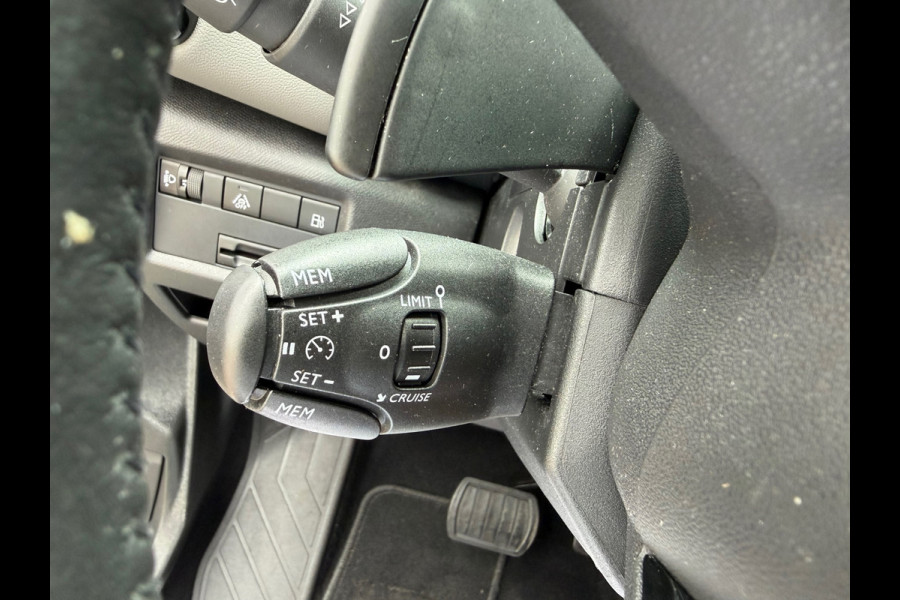 Citroën C5 Aircross 1.6 Plug-in Hybrid 225 Business | Navigatie | Clima | Cruise | Camera | Side asist | Key-Less | 18".