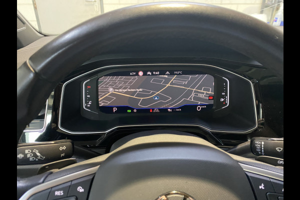 Volkswagen Polo 1.0 TSI R-Line Business DSG 110 PK Panoramadak / Camera /Carplay / Navigatie / IQ Light