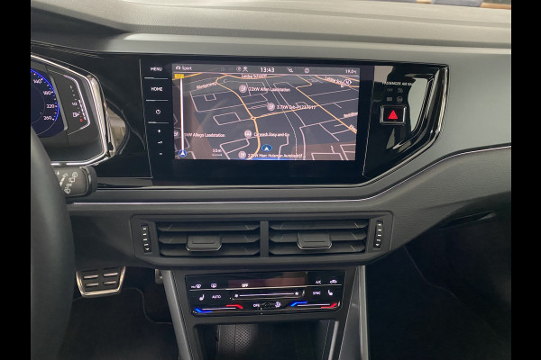 Volkswagen Polo 1.0 TSI R-Line Business DSG 110 PK Panoramadak / Camera /Carplay / Navigatie / IQ Light