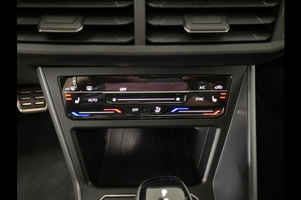 Volkswagen Polo 1.0 TSI R-Line Business DSG 110 PK Panoramadak / Camera /Carplay / Navigatie / IQ Light