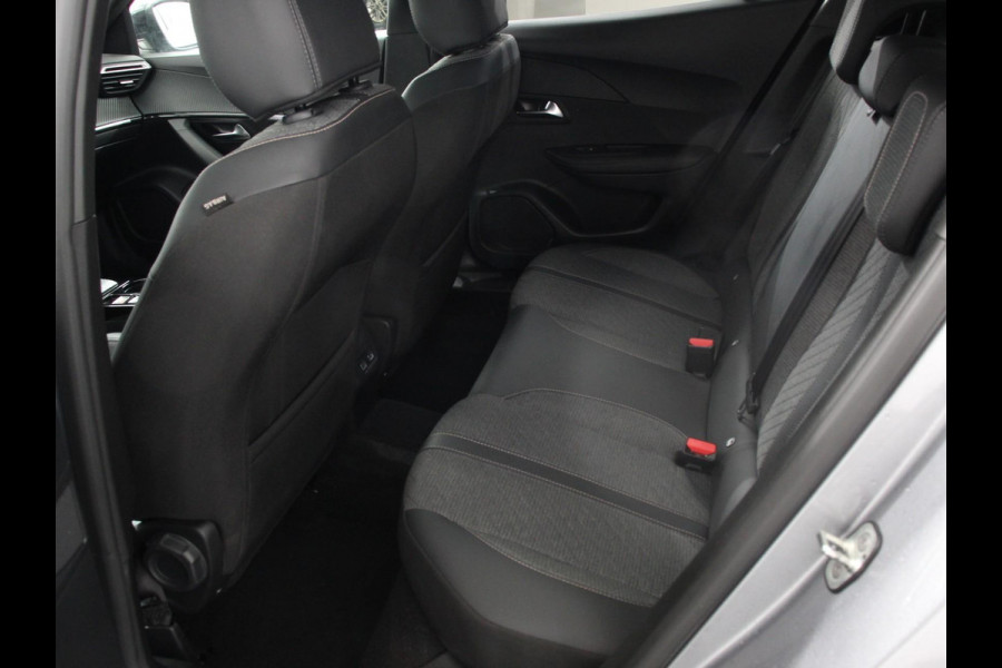 Peugeot 2008 1.2 Hybrid 145 pk Automaat Allure Navigatie Apple Carplay/Android Auto Climate Control Dab Led Parkeer sensoren Cruise Control Stoelverwarming