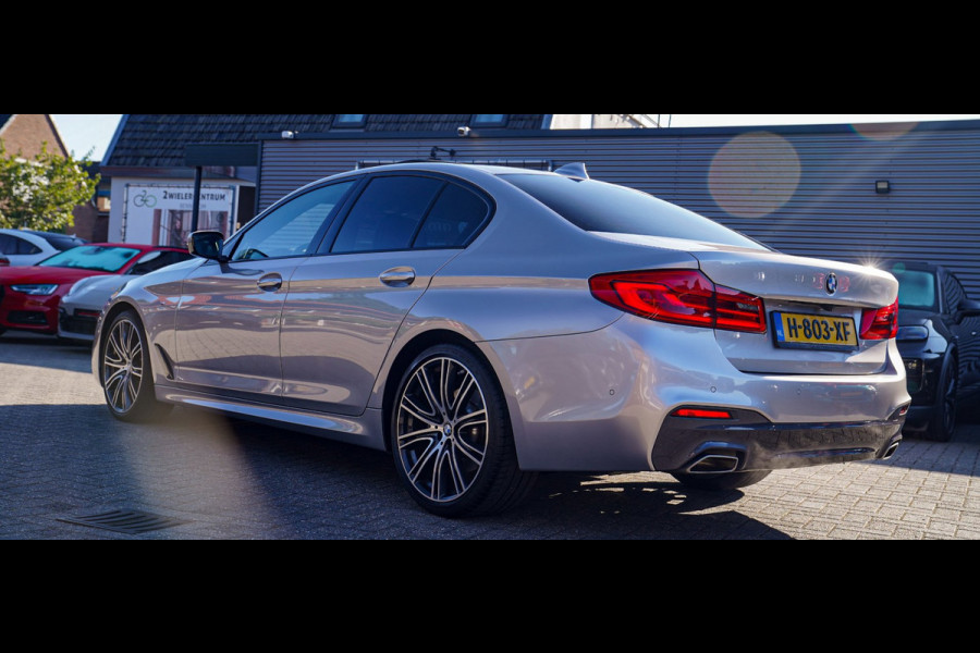 BMW 5 Serie 520i High Executive Edition | Schuifdak | Adaptieve Cruise | Camera | Nappa Leder | Origineel NL | Dealer onderhouden