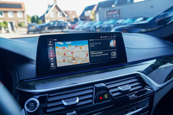 BMW 5 Serie 520i High Executive Edition | Schuifdak | Adaptieve Cruise | Camera | Nappa Leder | Origineel NL | Dealer onderhouden