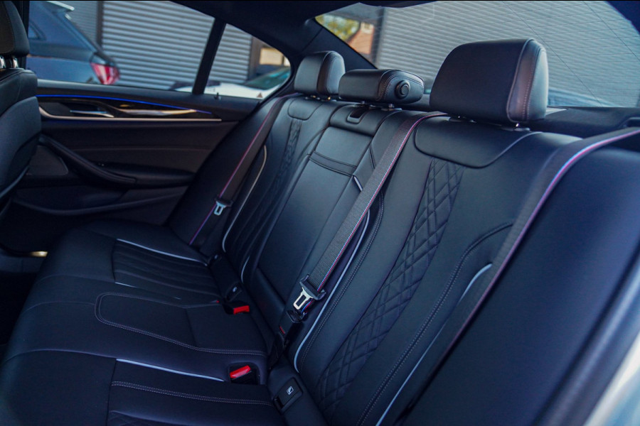BMW 5 Serie 520i High Executive Edition | Schuifdak | Adaptieve Cruise | Camera | Nappa Leder | Origineel NL | Dealer onderhouden