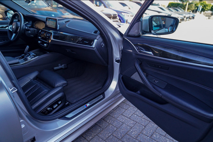 BMW 5 Serie 520i High Executive Edition | Schuifdak | Adaptieve Cruise | Camera | Nappa Leder | Origineel NL | Dealer onderhouden