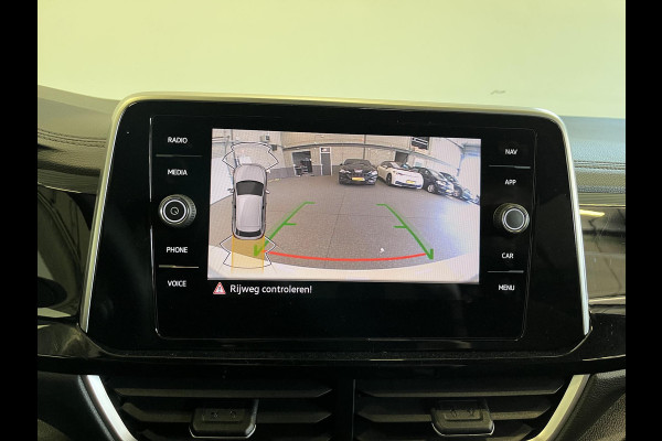 Volkswagen T-Roc 1.5 TSI 150pk DSG R-Line Camera Navigatie Apple Carplay/Android Auto Climate Control Electrische kofferbak Led Dab Adaptive Cruise Control