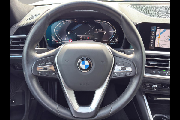 BMW 3-serie 330e M-Sport | Leer | Camera | Led | 19"|