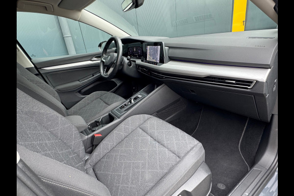 Volkswagen Golf 1.0 TSI Life * Automaat * Camera * Visueel Cockpit * Navigatie *