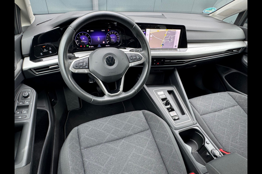 Volkswagen Golf 1.0 TSI Life * Automaat * Camera * Visueel Cockpit * Navigatie *
