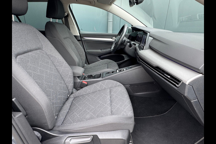 Volkswagen Golf 1.0 TSI Life * Automaat * Camera * Visueel Cockpit * Navigatie *