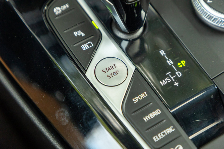 BMW X3 XDrive30e M-Sport Soh 92% I Alpinweiss I Panoramadak I Laser Led I HiFi I NL Auto I NAP I CarPlay I Android