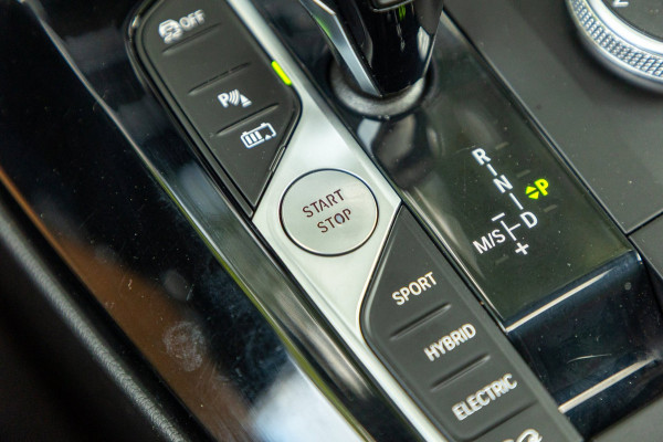 BMW X3 XDrive30e M-Sport Soh 92% I Alpinweiss I Panoramadak I Laser Led I HiFi I NL Auto I NAP I CarPlay I Android