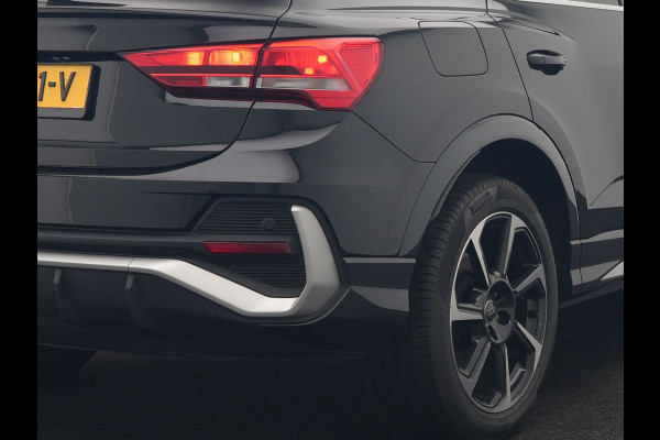 Audi Q3 Sportback 45 TFSI e 2x S Line PHEV 245pk Dealer O.H. | Trekhaak Af Fabriek | Blis | Sportstoelen Verwarmd | Apple Carplay | Sfeerverlichting | Navigatie | DAB | 19"L.M | Virtual | Plug In Hybrid |
