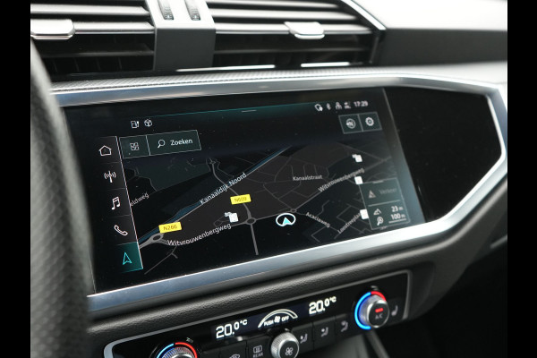 Audi Q3 Sportback 45 TFSI e 2x S Line PHEV 245pk Dealer O.H. | Trekhaak Af Fabriek | Blis | Sportstoelen Verwarmd | Apple Carplay | Sfeerverlichting | Navigatie | DAB | 19"L.M | Virtual | Plug In Hybrid |