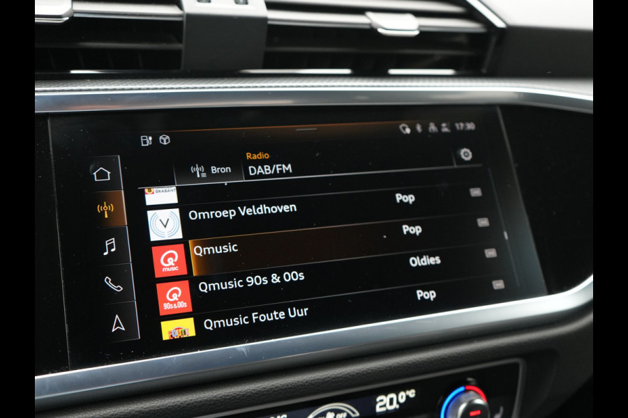 Audi Q3 Sportback 45 TFSI e 2x S Line PHEV 245pk Dealer O.H. | Trekhaak Af Fabriek | Blis | Sportstoelen Verwarmd | Apple Carplay | Sfeerverlichting | Navigatie | DAB | 19"L.M | Virtual | Plug In Hybrid |