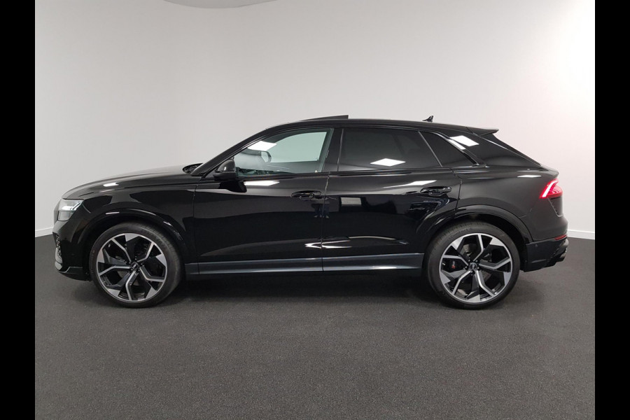 Audi Q8 4.0 TFSI RS Q8 Quattro 600pk! Panorama dak Navigatie Electrische achterklep Led Camera Climate Control Parkeer sensoren voor en achter Lichtmetalen Velgen