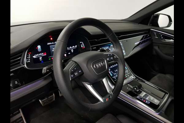 Audi Q8 4.0 TFSI RS Q8 Quattro 600pk! Panorama dak Navigatie Electrische achterklep Led Camera Climate Control Parkeer sensoren voor en achter Lichtmetalen Velgen