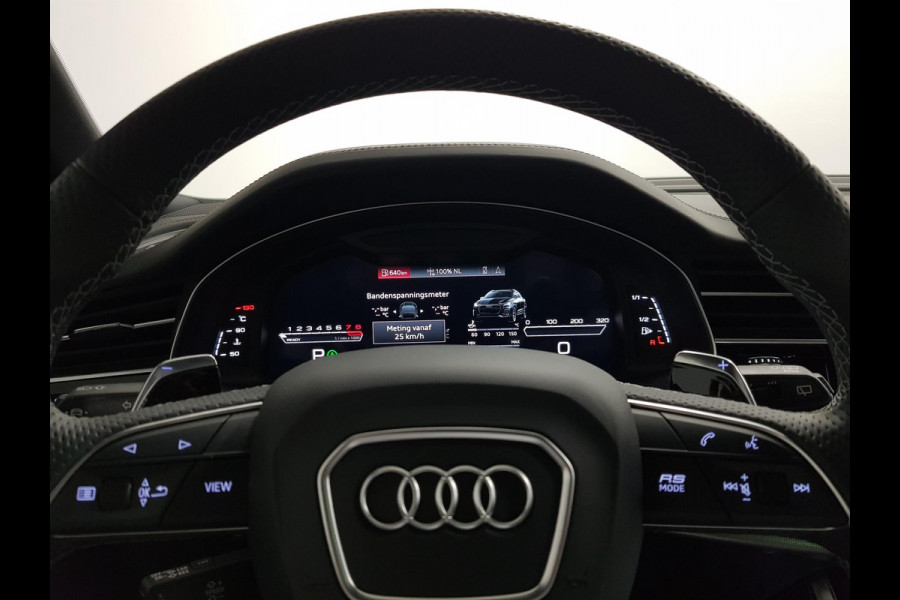 Audi Q8 4.0 TFSI RS Q8 Quattro 600pk! Panorama dak Navigatie Electrische achterklep Led Camera Climate Control Parkeer sensoren voor en achter Lichtmetalen Velgen