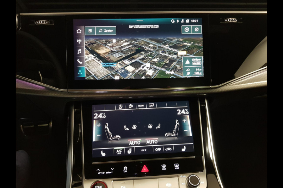 Audi Q8 4.0 TFSI RS Q8 Quattro 600pk! Panorama dak Navigatie Electrische achterklep Led Camera Climate Control Parkeer sensoren voor en achter Lichtmetalen Velgen