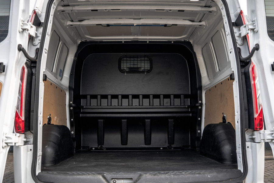 Ford Transit Custom 2.0 EcoBlue L2H1 | 170 PK | Automaat | DC 5-Zits | LED | Camera | Carplay | Cruise | PDC | Trekhaak