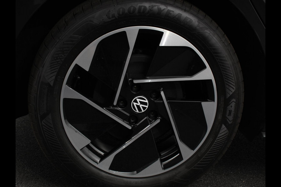 Volkswagen ID.3 Pro Edition 204pk Warmtepomp 18"Lichtmetalen Velgen Navigatie Camera Adaptive Cruise Control Climate Control