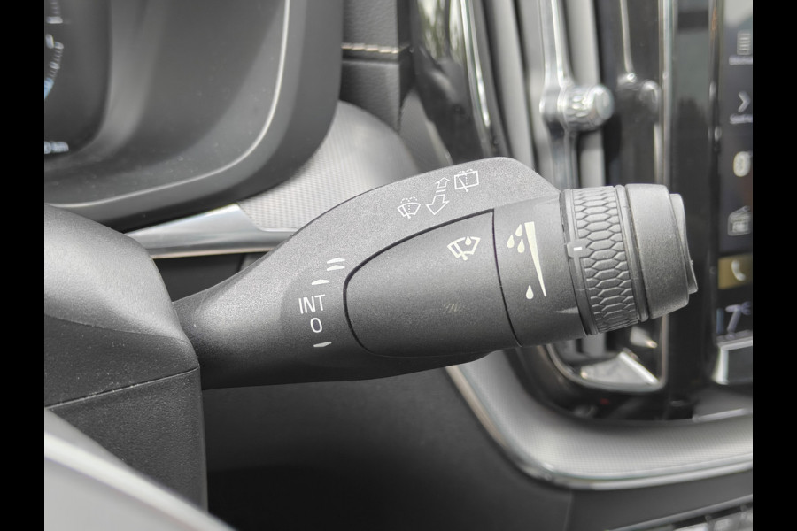 Volvo XC60 T8 AWD 405PK Plug-in Hybrid Polestar Engineered | SoH 90% | BLIS | Trekhaak | HUD | ACC | B&W | Elektr Stoelen | Verwarm. Stoelen |