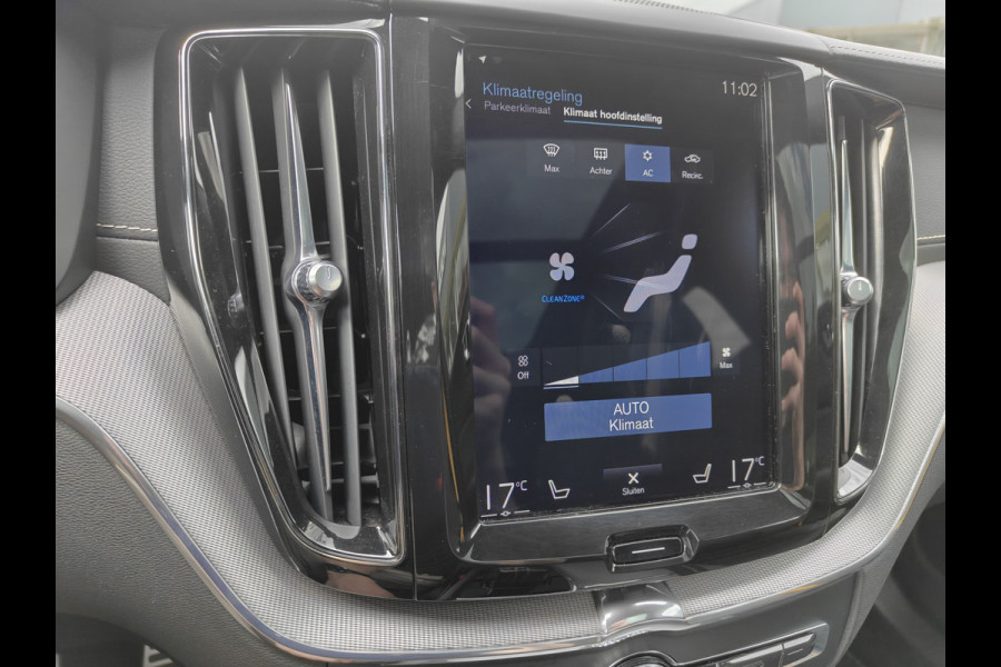 Volvo XC60 T8 AWD 405PK Plug-in Hybrid Polestar Engineered | SoH 90% | BLIS | Trekhaak | HUD | ACC | B&W | Elektr Stoelen | Verwarm. Stoelen |
