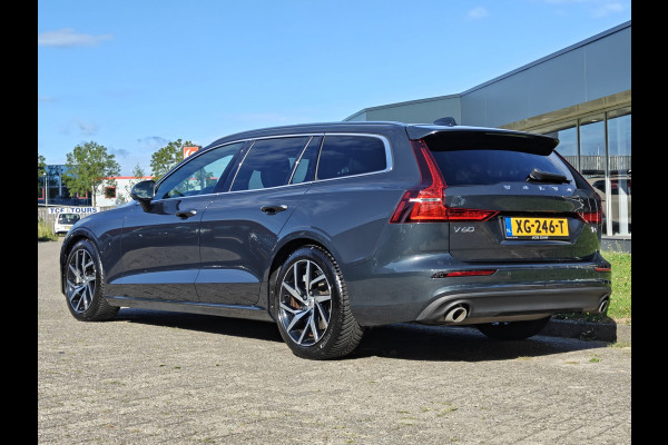 Volvo V60 T5 252PK Momentum | BLIS | Trekhaak | Elektr. Kofferklep | Carplay | ACC | PDC V+A | Camera Achter |