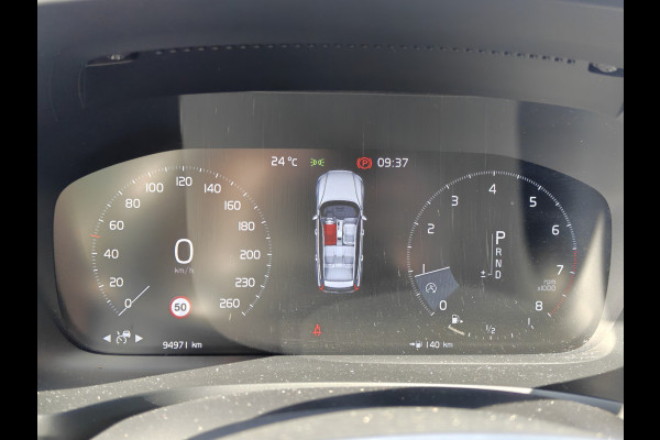 Volvo V60 T5 252PK Momentum | BLIS | Trekhaak | Elektr. Kofferklep | Carplay | ACC | PDC V+A | Camera Achter |
